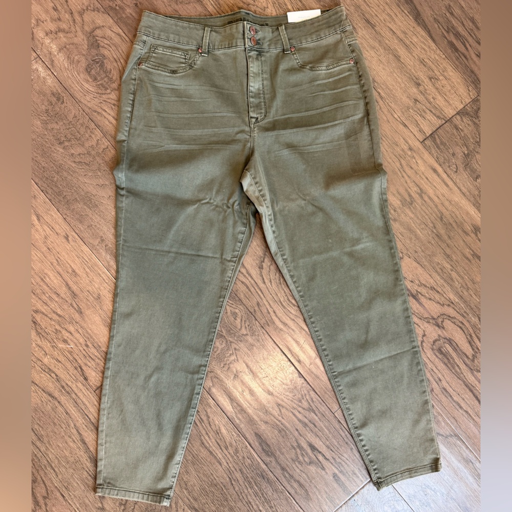 Maurices DenimFlex High Rise Jeggings Olive Green XL Short Stretch Skinny NWT